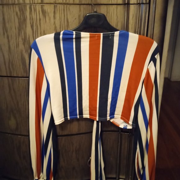 **** With this Cute & Sexy Top, all Eyes with Definitely be on You**** - Picture 3 of 6